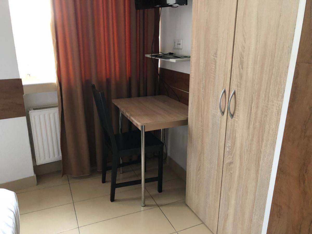 Hotel Moji Koeln Luaran gambar
