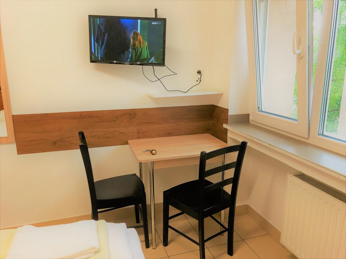 Hotel Moji Koeln Luaran gambar